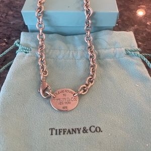 Tiffany & Co. Please Return to Tiffany’s Silver Choker